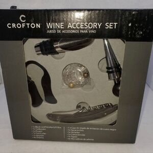 Crofton Wine Accesory Kit With Black Leatherette Gift Box